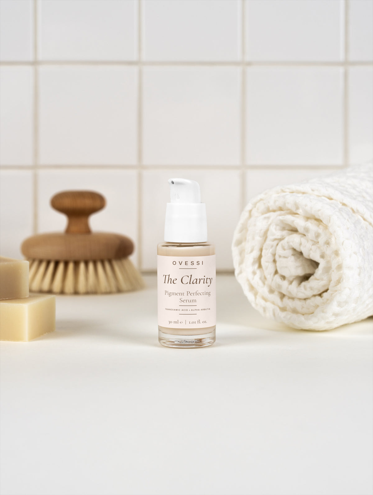 The Clarity : Pigment Perfecting Serum, view 4