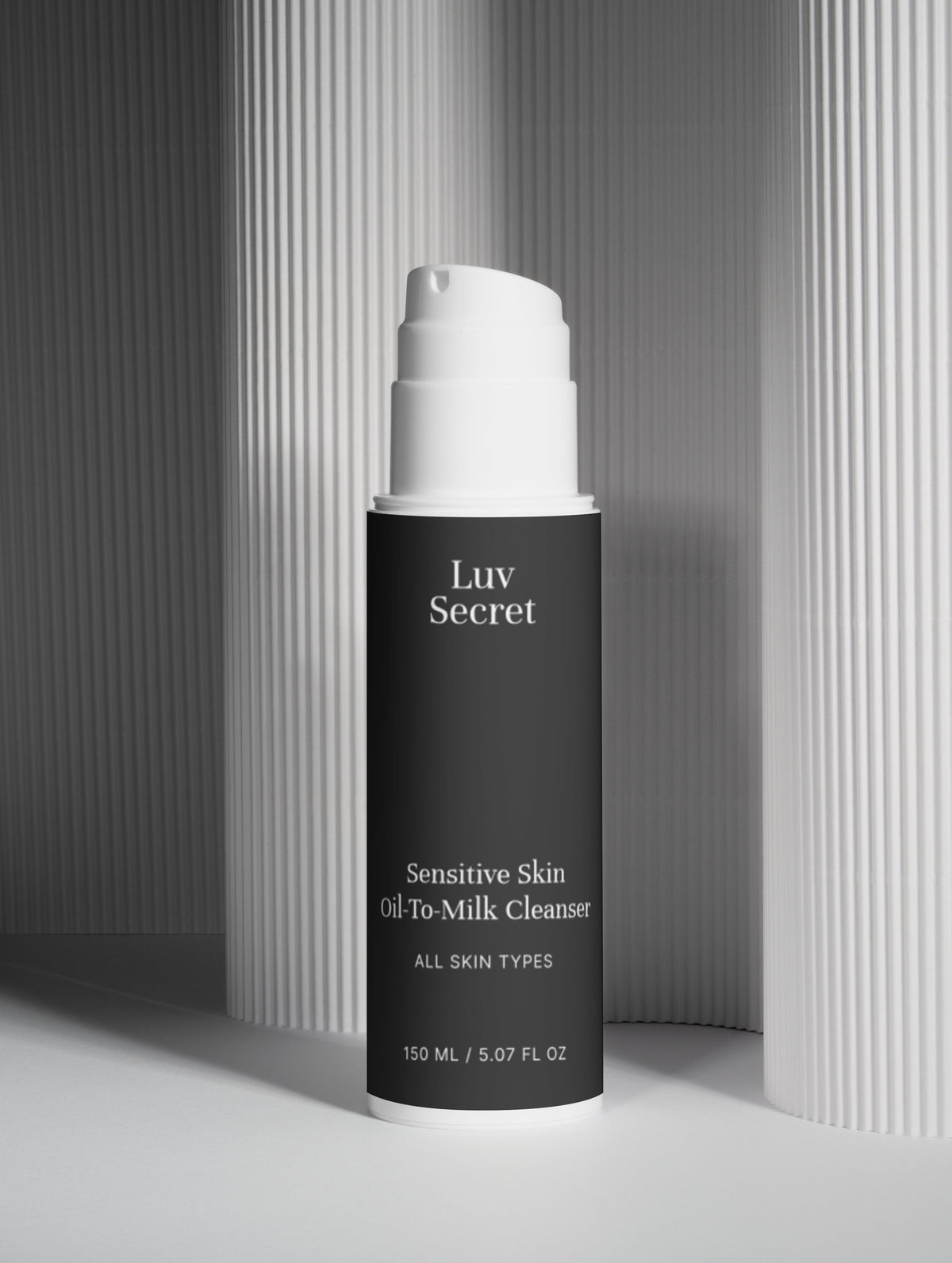 The Melt : Sensitive Oil-To-Milk Cleanser