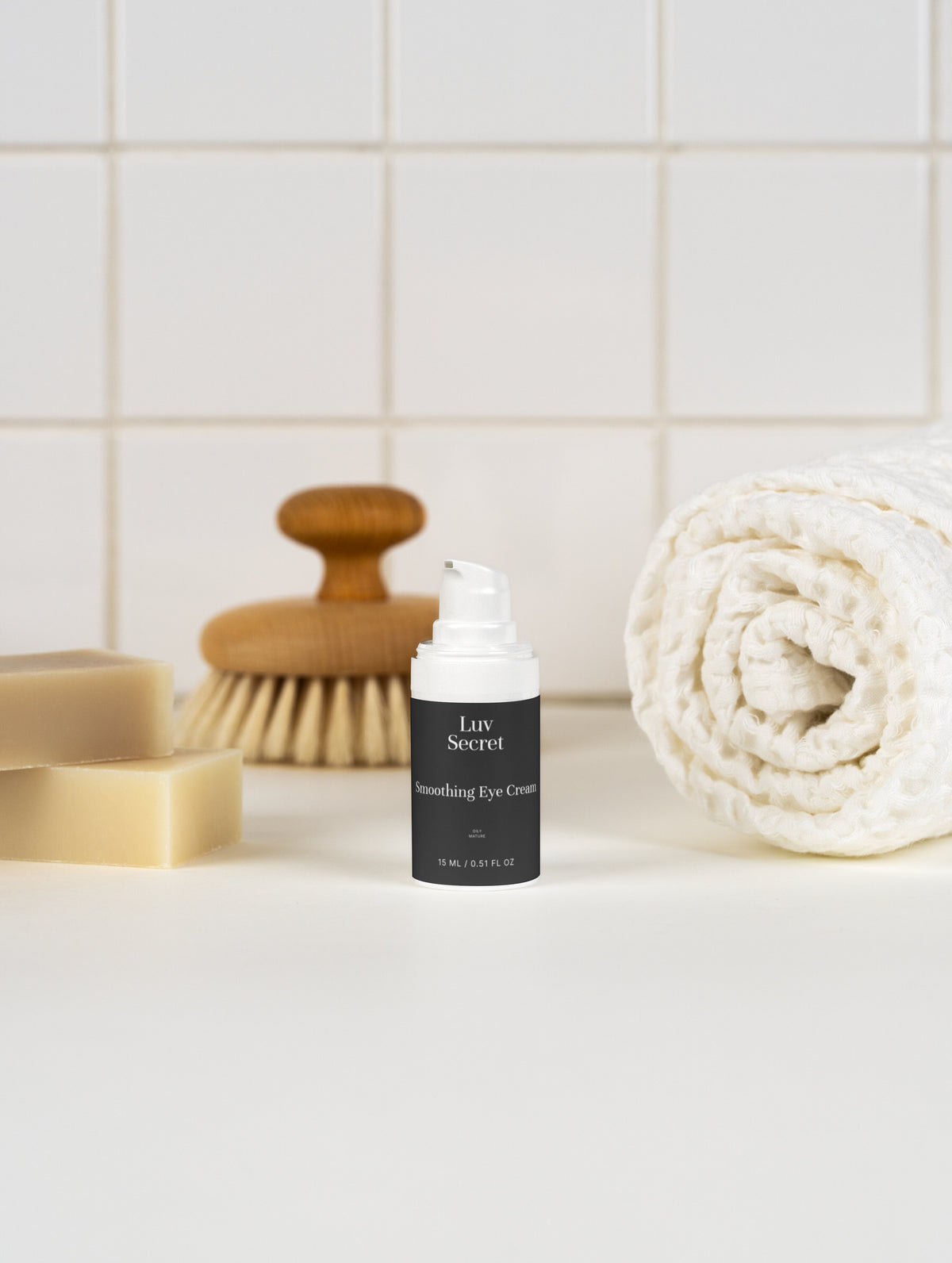 The Open : Smoothing Eye Cream
