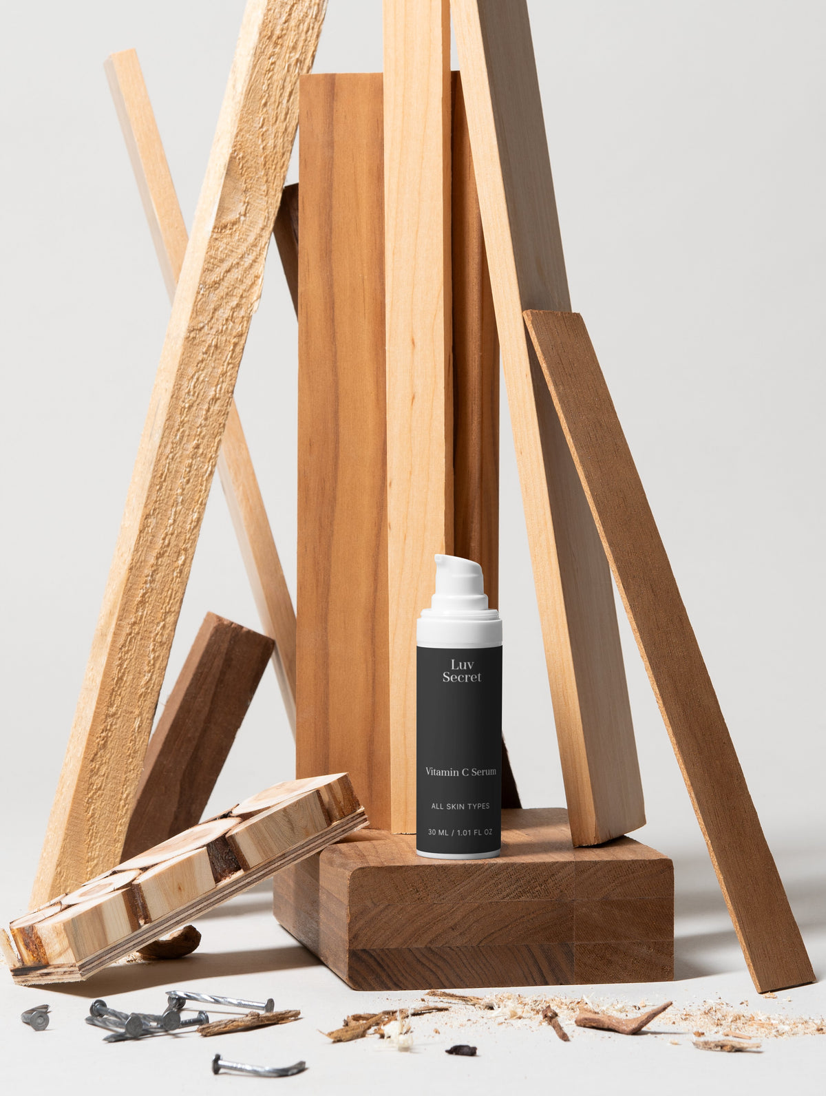 The Light : Vitamin C Glow Serum
